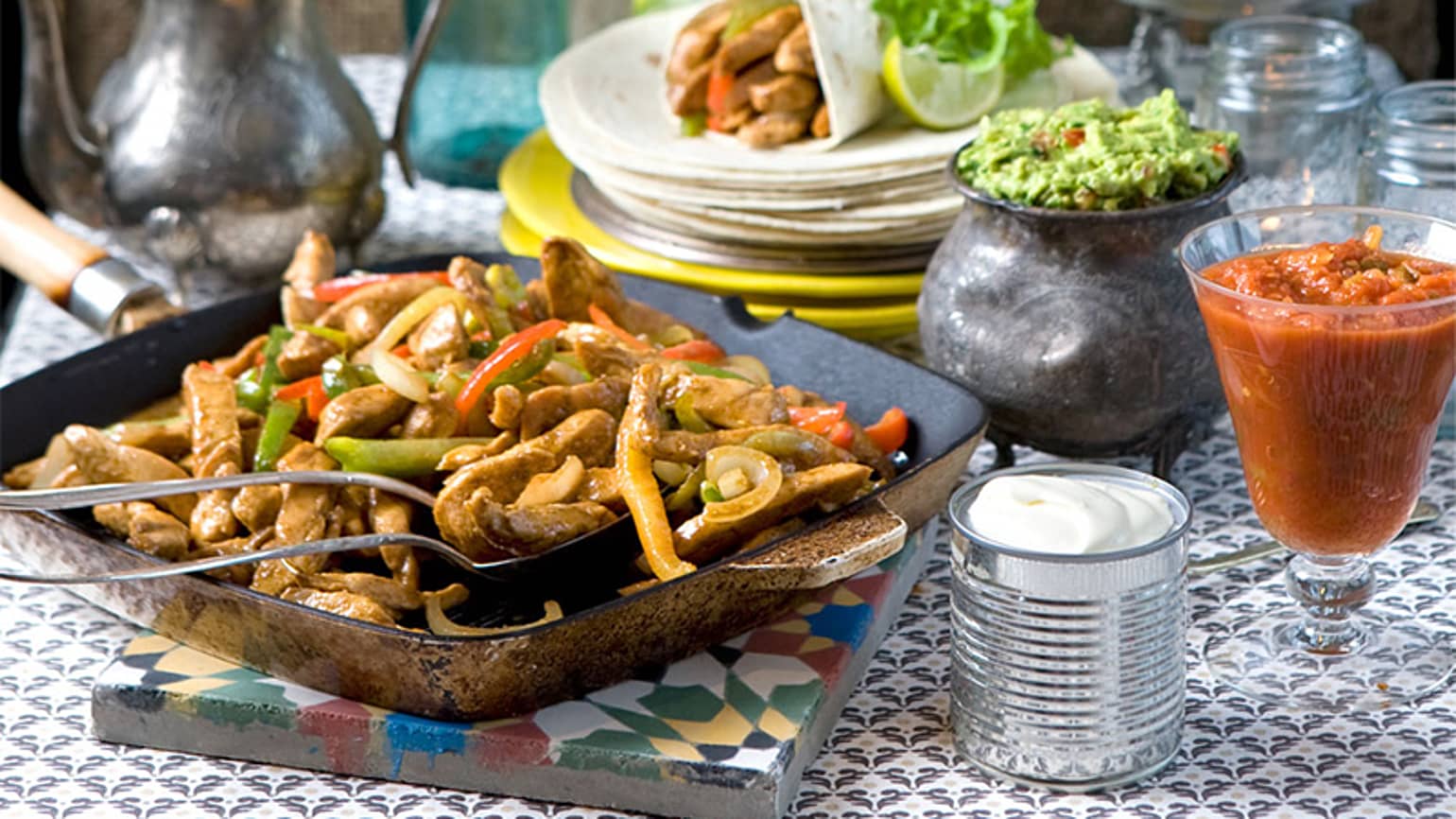 fajitas-with-chicken-and-peppers
